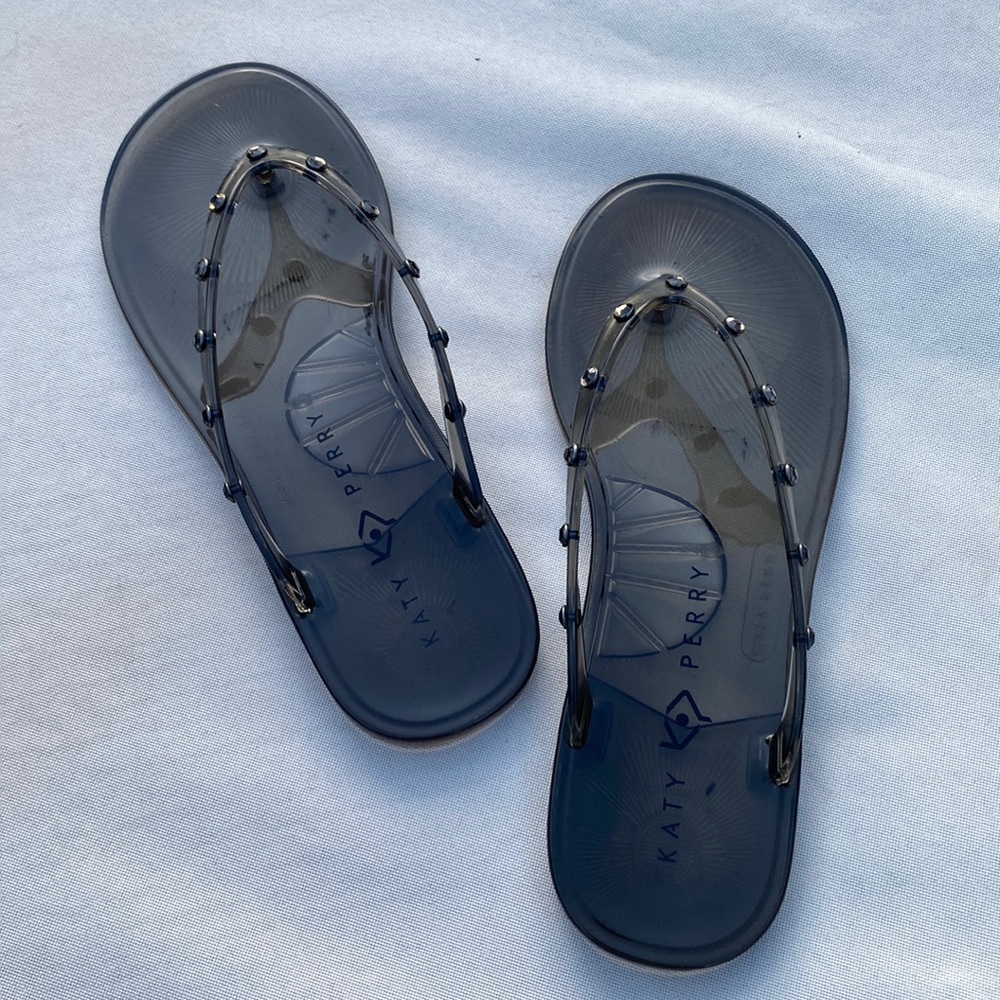 Katy Perry flip flop The Geli Gem